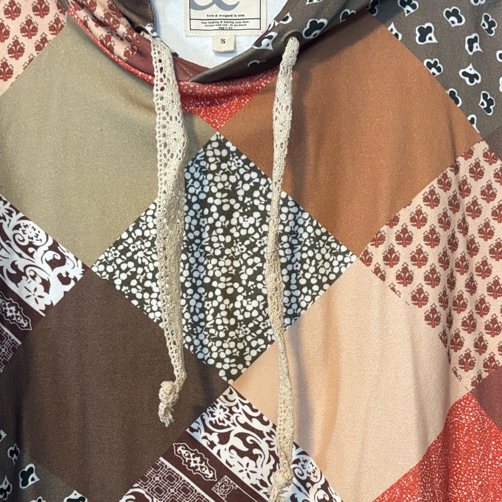 Ampersand Ave Patchwork Pullover Hoodie- Nwot - image 3